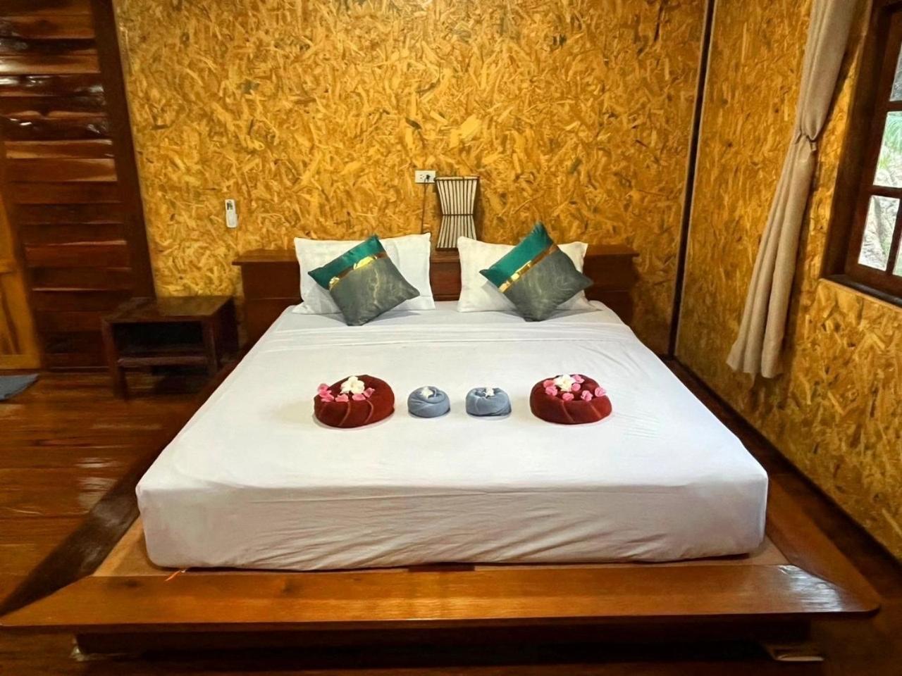 Koh Jum Home Stay Extérieur photo